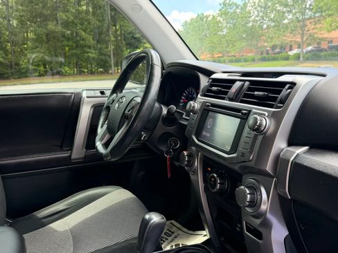 Used 2016 Toyota 4Runner SR5 RWD image 26