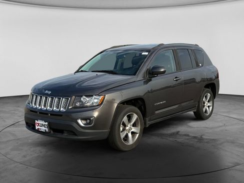 Used 2016 Jeep Compass High Altitude FWD image 4