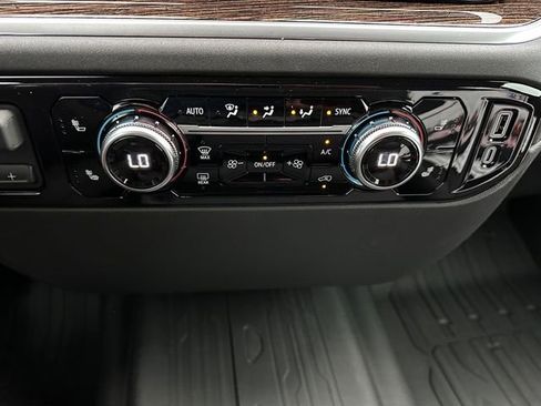 New 2025 GMC Sierra 1500 Elevation w/ LPO, Elevation Black Package image 32