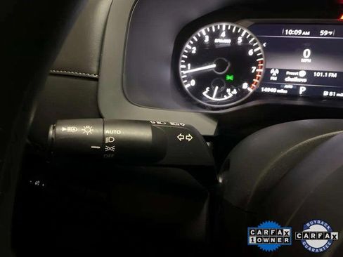 Used 2024 Nissan Pathfinder S image 38