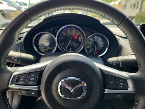 Used 2024 MAZDA MX-5 Miata RF Club RWD image 17