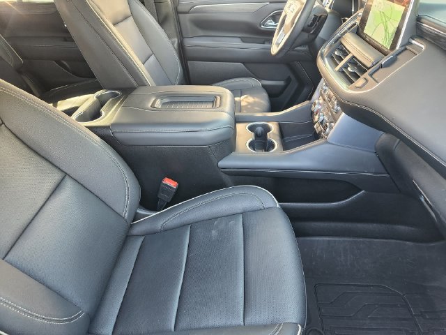 Used 2023 GMC Yukon SLT w/ SLT Premium Package AWD/4WD image 14
