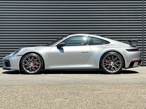 Certified 2024 Porsche 911 Carrera 4S AWD/4WD image 2