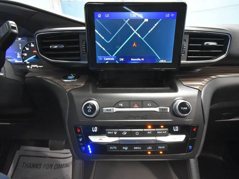 Used 2020 Ford Explorer Limited AWD/4WD image 21