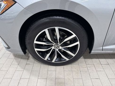 Certified 2025 Volkswagen Jetta SE image 26