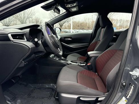 Used 2024 Toyota Corolla SE FWD image 17