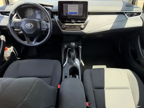 Used 2025 Toyota Corolla LE FWD image 10