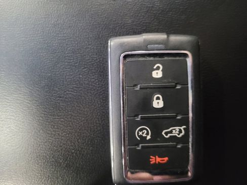 Used 2021 Jeep Grand Cherokee L Limited image 32