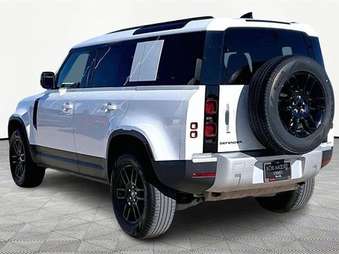 Used 2025 Land Rover Defender 110 S image 12