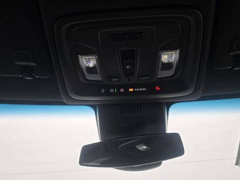 Used 2024 Chevrolet Silverado 2500 LT w/ Convenience Package image 27