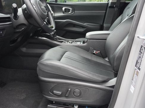 Used 2025 Kia Sorento S AWD/4WD image 27