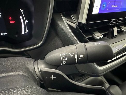 Used 2025 Toyota Corolla XSE image 22