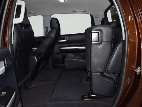 Used 2016 Toyota Tundra Limited w/ Limited Premium Package AWD/4WD image 16