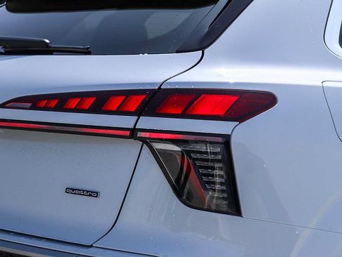 New 2026 Audi Q3 quattro 2.0T AWD/4WD image 10