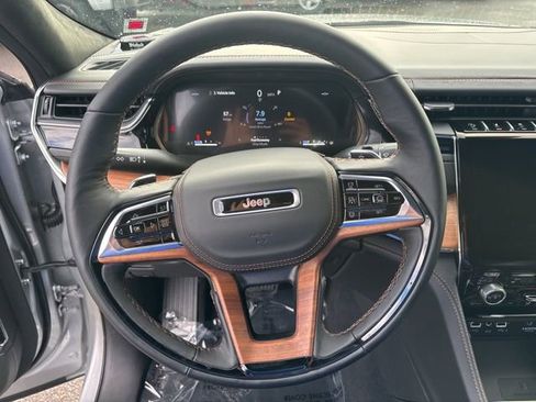 New 2025 Jeep Grand Cherokee L Summit image 18