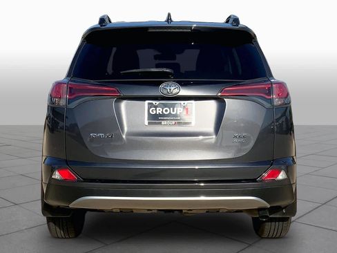 Used 2018 Toyota RAV4 XLE w/ Plus Extra Value Package AWD/4WD image 5