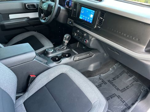 Used 2022 Ford Bronco 2-Door w/ Sasquatch Package image 16