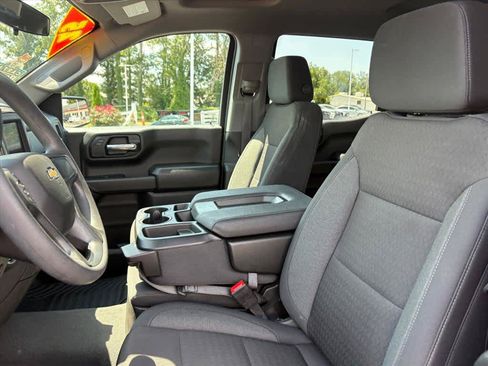 Used 2025 Chevrolet Silverado 1500 Custom w/ Turbomax Blackout Package AWD/4WD image 23