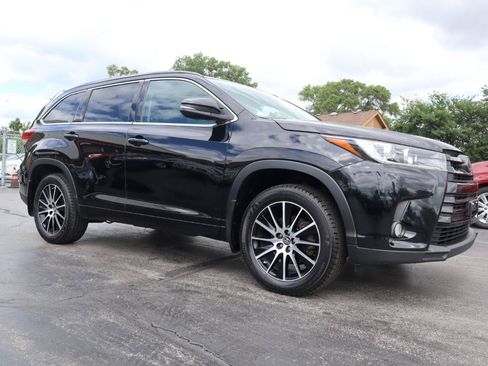Used 2018 Toyota Highlander SE AWD/4WD image 8