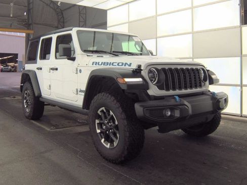 Used 2025 Jeep Wrangler Unlimited Rubicon 4xe w/ Convenience Group image 6