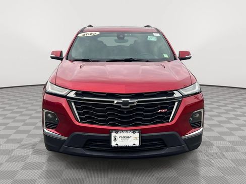 Used 2023 Chevrolet Traverse RS AWD/4WD image 2