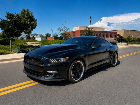 Used 2016 Ford Mustang GT w/ GT Performance Package RWD image 1