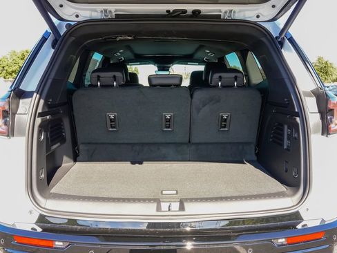 New 2026 GMC Acadia Denali Ultimate image 9