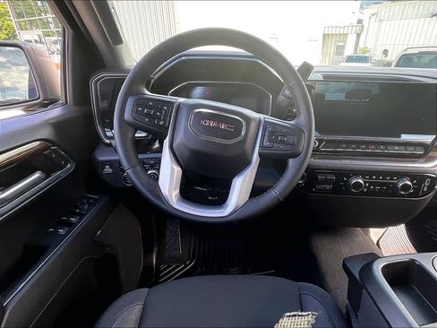Used 2025 GMC Sierra 1500 Elevation AWD/4WD image 17