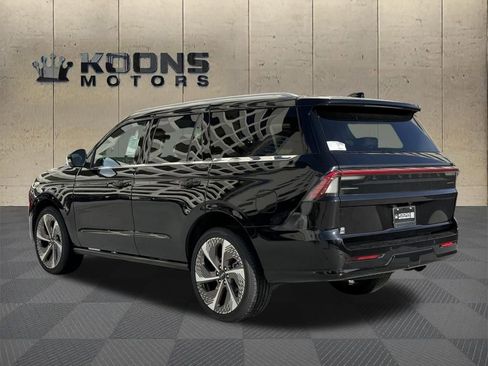 New 2026 Lincoln Navigator Black Label AWD/4WD image 3