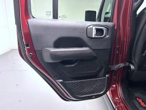 Used 2021 Jeep Wrangler Unlimited Rubicon image 20