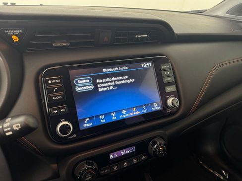 Used 2024 Nissan Kicks SR image 16