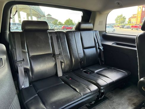 Used 2010 GMC Yukon Denali AWD/4WD image 19