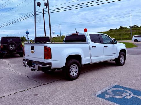 Used 2017 Chevrolet Colorado W/T w/ WT Convenience Package RWD image 4