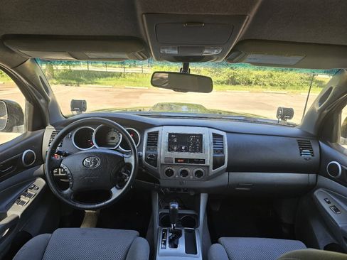 Used 2010 Toyota Tacoma 4x4 Double Cab image 38