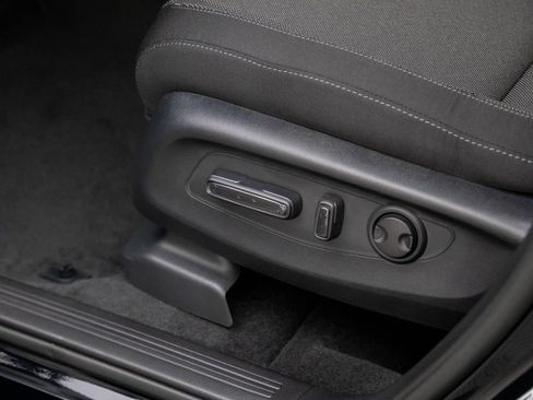 Used 2026 Honda CR-V EX image 17
