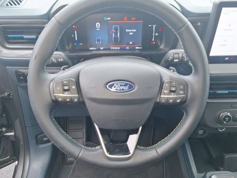 Used 2026 Ford Maverick Lobo AWD/4WD image 14
