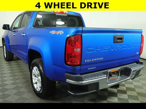 Used 2022 Chevrolet Colorado LT w/ LT Convenience Package image 6