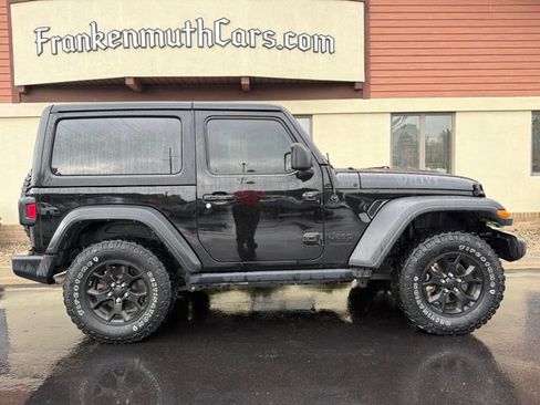 Used 2022 Jeep Wrangler Sport AWD/4WD image 10