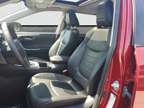 Used 2024 Toyota RAV4 XLE Premium FWD image 19