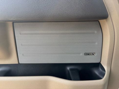 Used 2010 Ford F150 Lariat RWD image 13