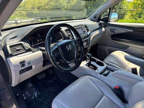 Used 2019 Honda Ridgeline RTL image 8