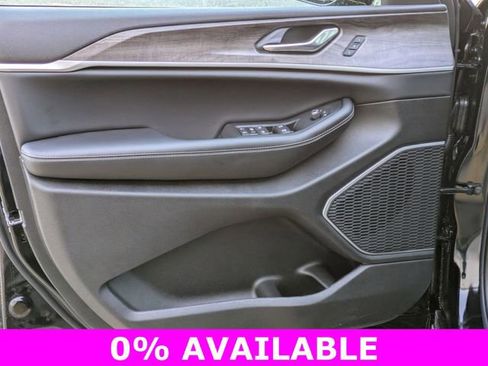 New 2026 Jeep Grand Cherokee Limited image 12