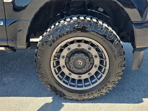 Used 2021 Ford F250 Platinum AWD/4WD image 9