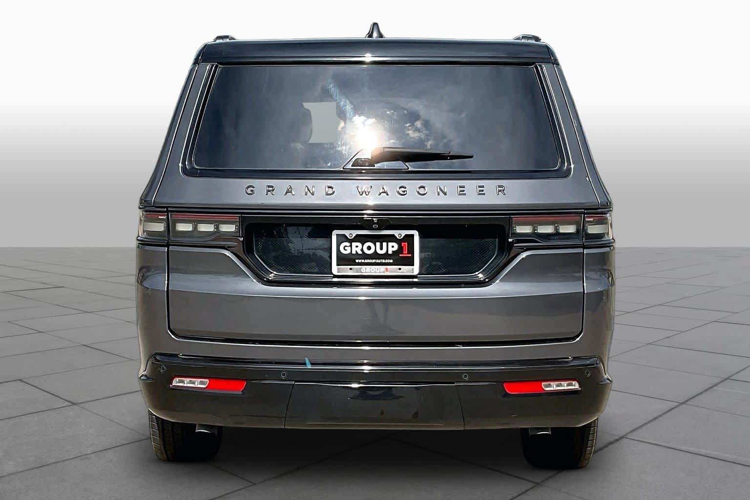 Used 2024 Jeep Grand Wagoneer L Series II w/ Quick Order Packagew 28T AWD/4WD image 5