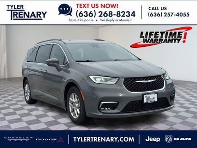 Used 2022 Chrysler Pacifica Touring-L