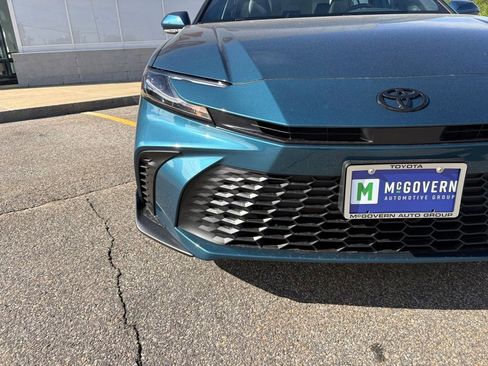 New 2026 Toyota Camry SE FWD image 8