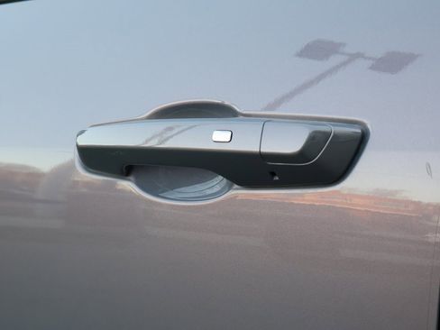 Used 2024 Chevrolet Blazer EV RS image 22