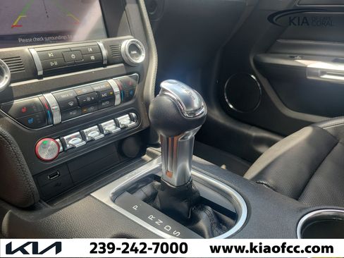 Used 2022 Ford Mustang Premium RWD image 22