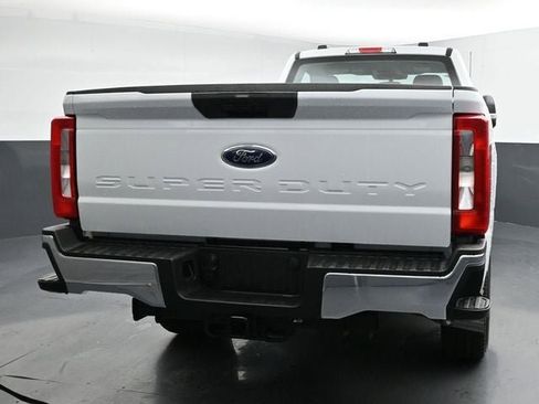 New 2026 Ford F250 XL w/ FX4 Off-Road Package image 11