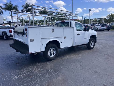 Used 2010 Chevrolet Silverado 2500 W/T RWD image 5